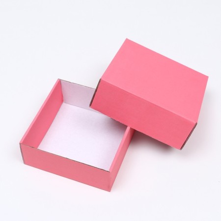 Box the team, cover is, red, 14.5 x 14.5 x 6 cm-3