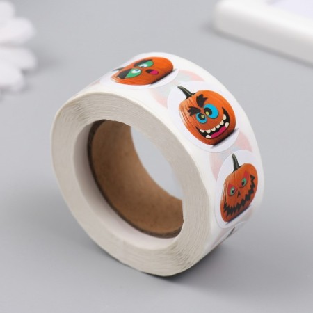 Stick Paper "Halloween. Funny pumpkin" d = 2.5 cm 500 pcs in the roll