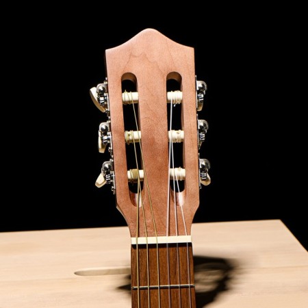 Classical guitar "Amistar N-30" 6 string, nylon Menz. 650 mm, light-10