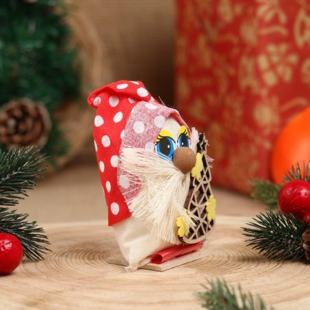 Domovynok in the cap "Happy New Year No. 3", 9 cm, from threads-2