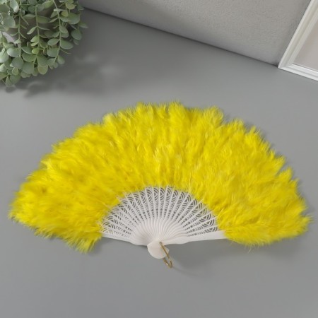 Fan plastic, fan "yellow" h = 26 cm 25 blades 3x50x26 cm