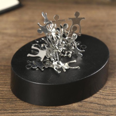 Magnetic designer anti -stress 2.5 x 9 x 7 cm "men"-2