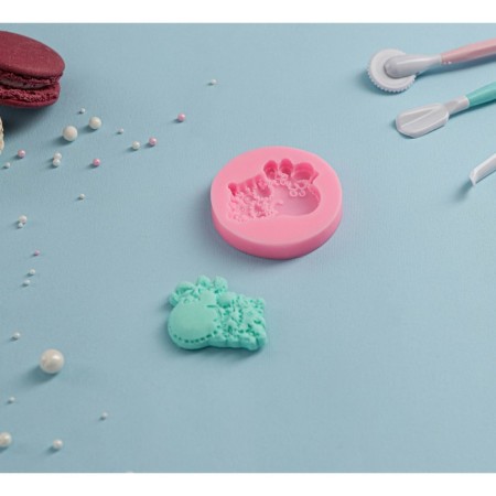 Mold "Dolly", silicone, 6.2 × 6.2 × 1.1 cm, color mix