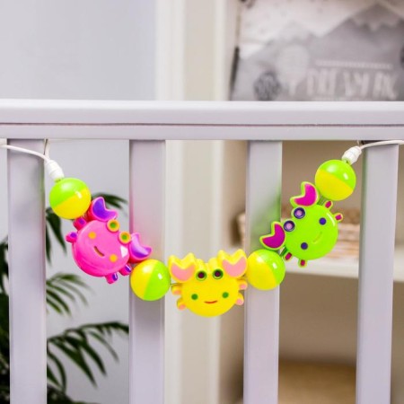 Stretching to a stroller/crib "Krabi", 3 toys, color mix, crush me-3