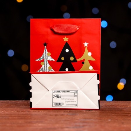 Laminated "Christmas tree" 11.5 x 14.5 x 6 cm-1