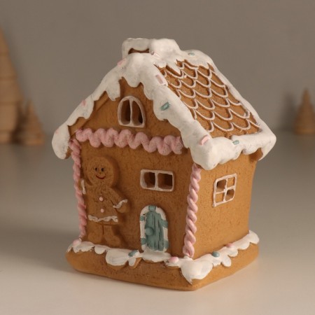 Souvenir Polystone Light "Ginger House with Pechenyushka" 11.2x9x12.8 cm-4