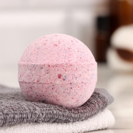 A bomb for a bath with a shimmer "Dobroparov", Lavender, 110 gr, lilac-1