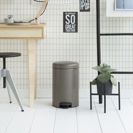 Brabantia Newcon bucket, plastic inner bucket, with a pedal, platinum color, 12 liters-6