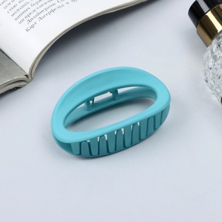 Hair crab "Leon" oval oval a matte classic, 7 cm, mix