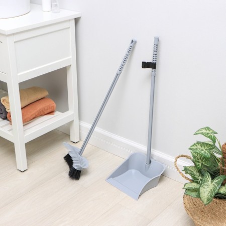 Comfort cleaning set, 3 objects: scoop, brush, crest, color mix-1