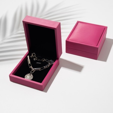 Case for the pendant "Quadro" classic, 7.4 × 8.5, color pink fuchsia