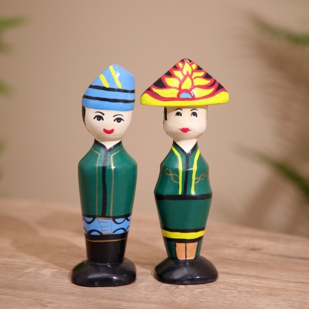 Souvenir "couple" wood (set 2 pcs) 17 cm