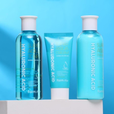 A gift for skin care with hyaluronic acid Farmstay: 3 subjects-1