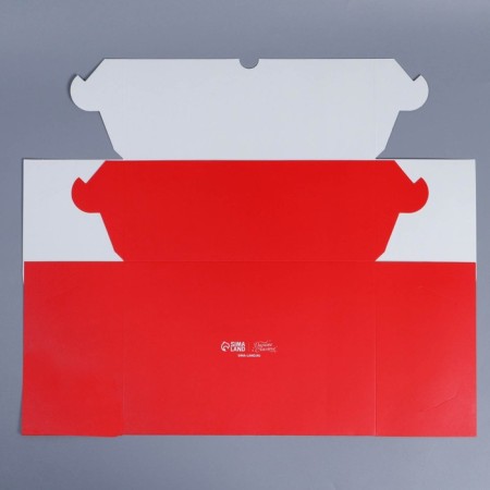 The folding box is 6 cupcakes with the Vetochka window, 25 x 17 x 10 cm, New Year-5