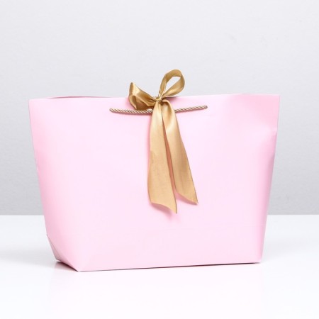 Gift package with a tape of 30 x 27.5 x 12 cm "Pink"