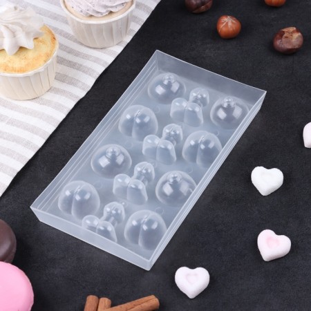 Form for ice and confectionery jewelry "18+", 3 figures, 15 x 7 cm, transparent-2