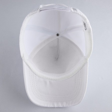 Feminine cap is plain, white color, rr- 54-6