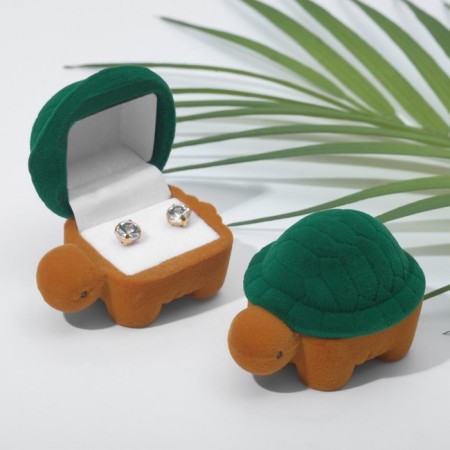 Velvet case for earrings/ring "Turtle", 4.2 × 6.8, green-brown color, white insert-1