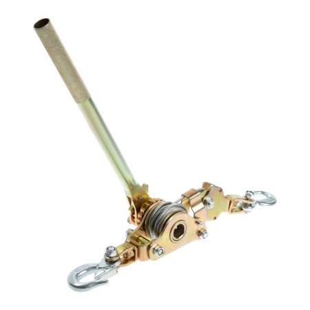 The winch is a lever tundra, a ratchet mechanism with a switch, reverse, traction 2 tons, cable 2 meters-6