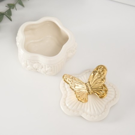 Coramics box "Butterfly on the Provence Flower" White 8.5x8.5x8 cm-4