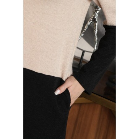 Women's dress, size 50-3