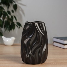 VAZA Ceramics Table 