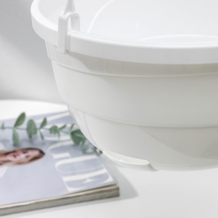Street Kashpo with basal watering "Malva", 4.7 liters, white color, suspension as a gift-4