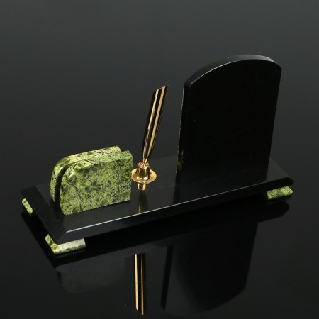 The desktop "with a clock", 15.5x5.5x10 cm, coil-3