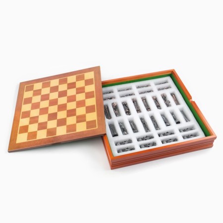 Souvenir chess "Middle Ages", h king-8 cm, h Parashka-5.6 cm. D-2 cm, 36 x 36 cm-6