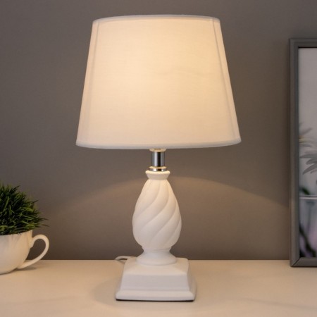 Table lamp "Chantal" 1he14 40W white 20x20x30 cm Risalux-1