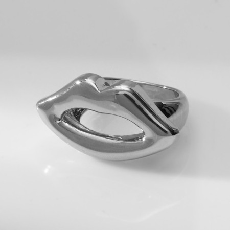 Ring metal "Trend" lips, color silver, size 16