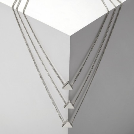 The pendant "minimal" triangle, color silver, 45 cm