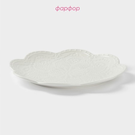 Porcelain shade “Susan”, d = 27 cm, white color-1