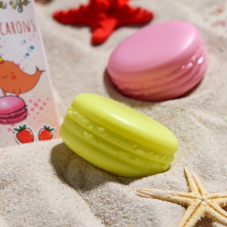 A set of two lip balms "strawberries", "peach"-1