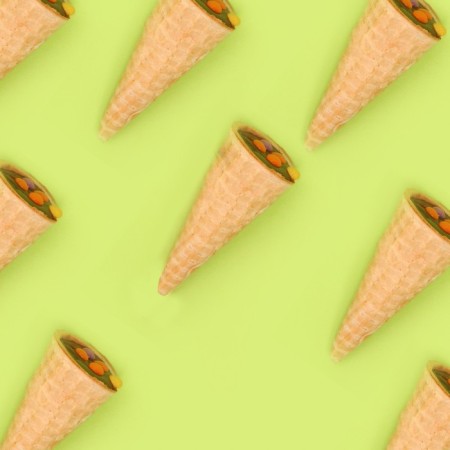 Minicco Cornet Hazelnut Watch Milk Chocolate Chocolate, 25 g-2