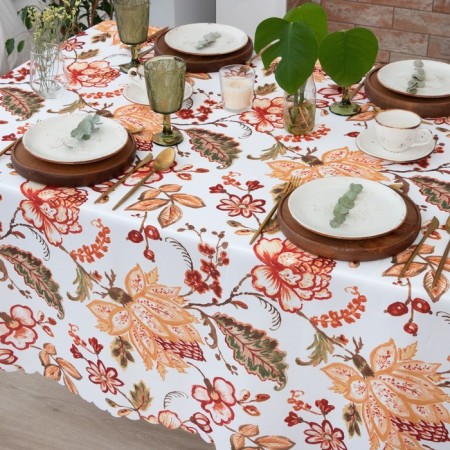 The tablecloth "Summer flowers" is 145x300 cm, 100% p/e-2
