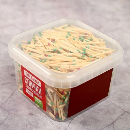 Lux matches with a full of 1100pcs. PET container FESCO MIX