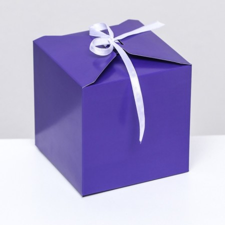 The box is folding, square, purple, 10 x 10 x 10 cm,