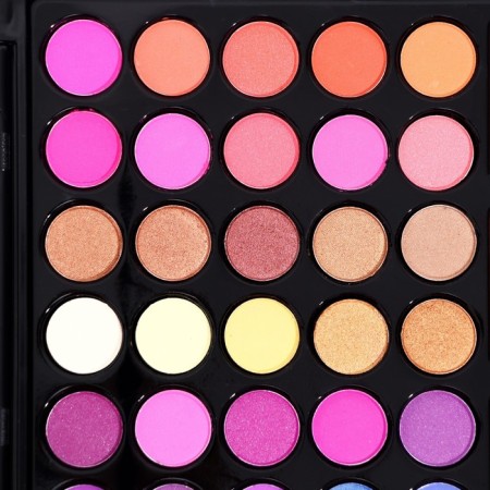 A set of decorative cosmetics Shadow 60 centers, 6 cv blush, 12 lip balms-2