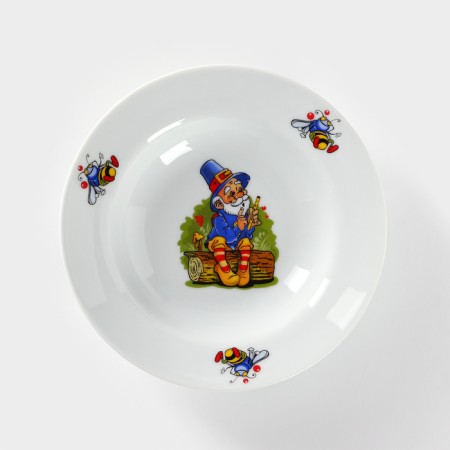 A deep porcelain “Lesovichok” plate, 230 ml, d = 20 cm, MIX drawing