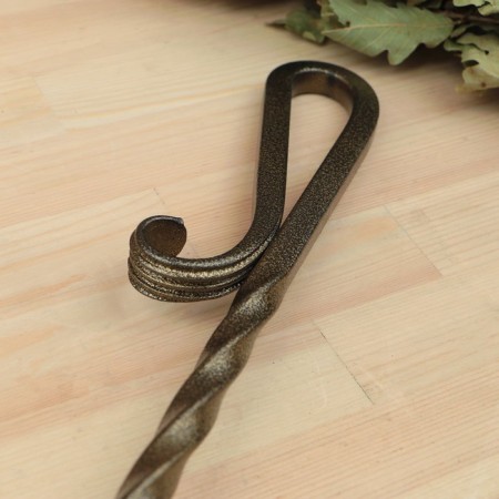 Scoop with forged handle-1