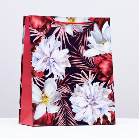Gift package "Bright flowers", 26 x 32 x 12 cm