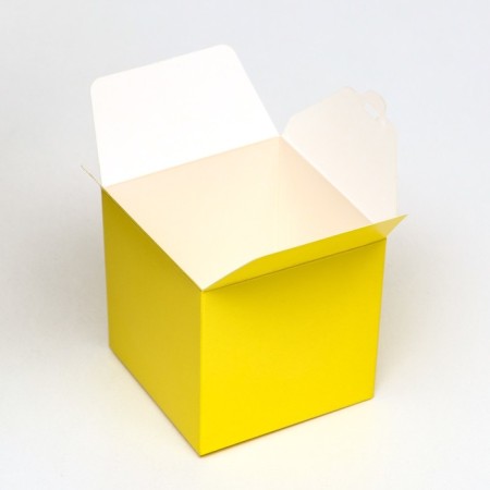 The box is folding, square, yellow, 8 x 8 x 8 cm,-2