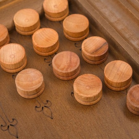 Carved backgammon "Wind Rose", from the Buka massif, Patina 35 x 45 cm-3