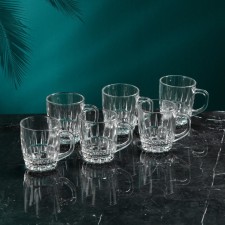 Set of glass mugs 