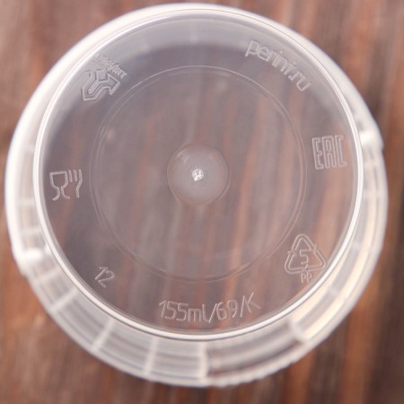 A plastic single can with a white handle, 155 ml, d = 6.9 cm, without a lid, the color is transparent-2