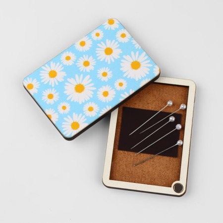 Magnetic needle "Chamomile", 8 × 5.5 cm, blue color-3