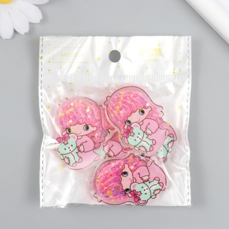 Shaker for Acryl's work "Baby with a teddy bear" with a glitter of 0.5x3.4x5.1 cm-3