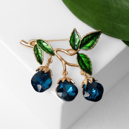 Berry brooch, blue-green color in gold-1