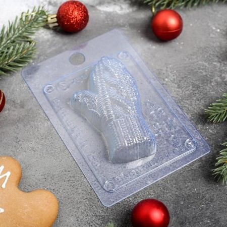 Form for chocolate and sweets plastic “mittens”, 15 × 10 cm, transparent color-1